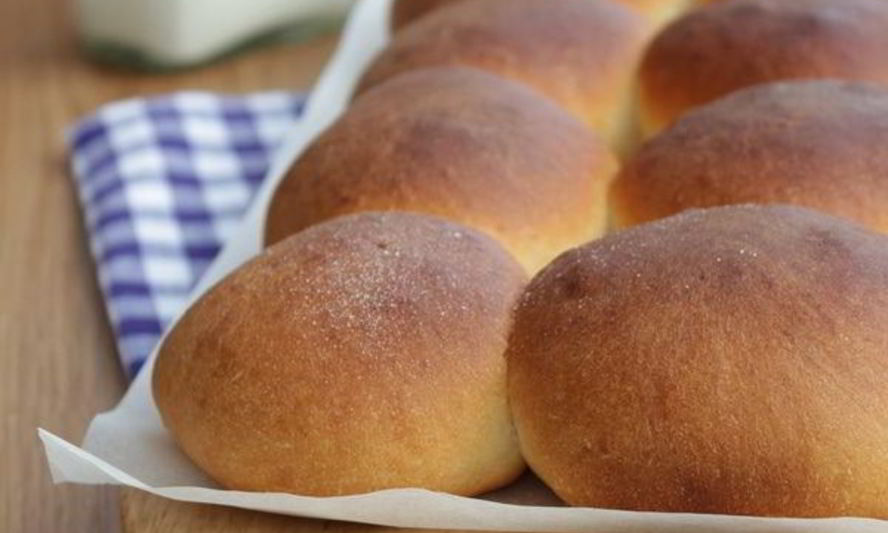 Рецепт ванильные сдобные булочки с джемом