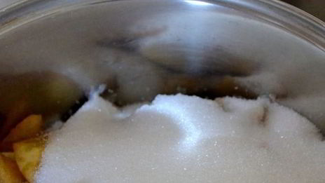 яблочный джем янтарный