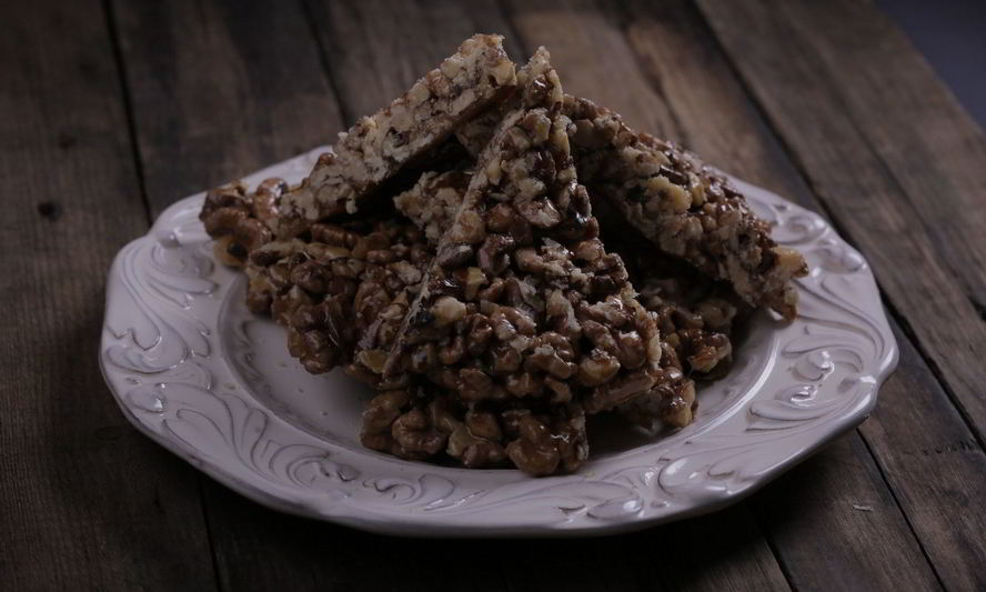 Рецепт гозинаки — грецкие орехи с медом