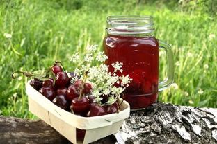 Черешнево-вишневый компот