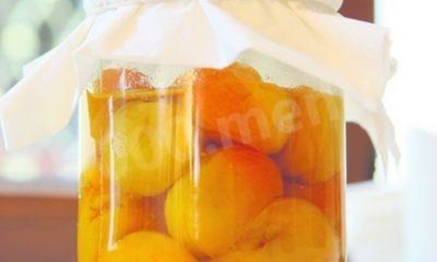 Рецепт компот из абрикосов с корицей