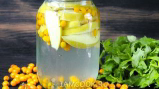 Компот из облепихи и яблок на зиму