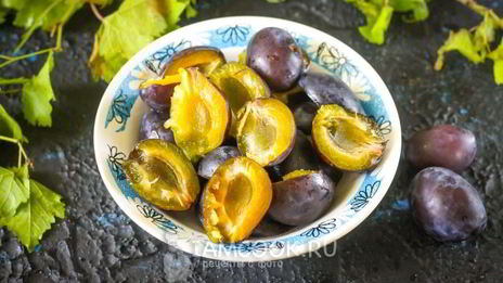 компот из винограда и слив на зиму