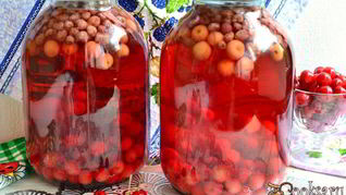 Вишнево-клубничный компот с мятой на зиму