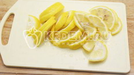 вишневый компот с лимоном