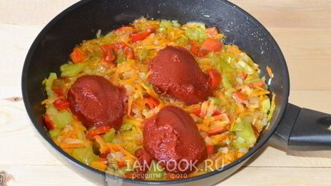 лечо из кабачков с томатной пастой