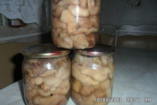 Грибочки маринованные