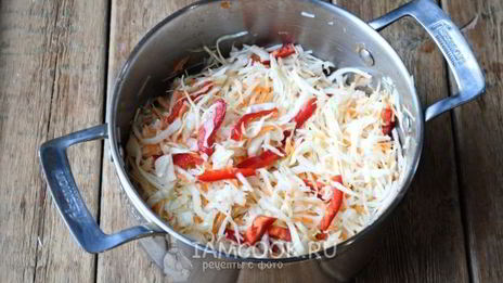 маринованная капуста с перцем