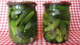 Маринованные корнишоны с чесноком и хреном