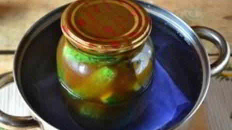 маринованные огурцы в литровых банках