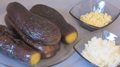 маринованые баклажаны с орехами и сельдереем