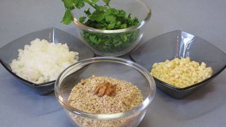 маринованые баклажаны с орехами и сельдереем