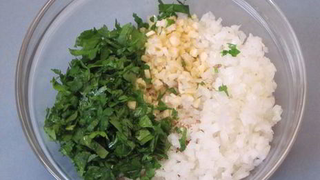 маринованые баклажаны с орехами и сельдереем