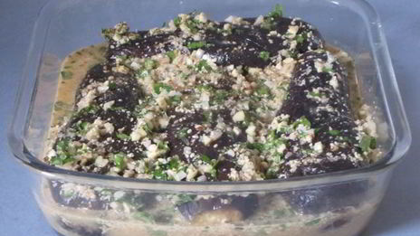 маринованые баклажаны с орехами и сельдереем