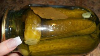 Огурчики маринованные