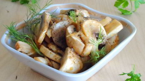 шампиньоны, маринованные в соевом соусе с медом