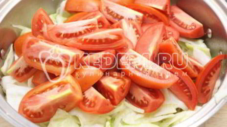 помидоры с капустой и луком