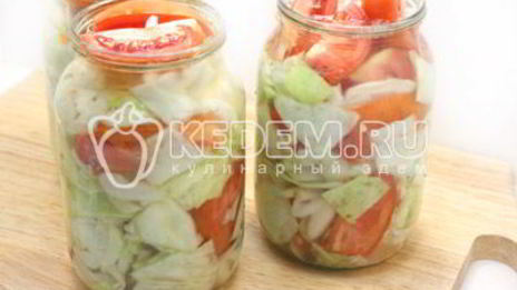 помидоры с капустой и луком