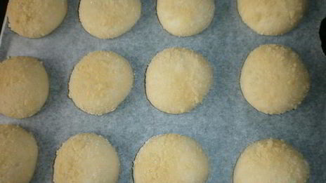 булочки с повидлом и штрейзелем