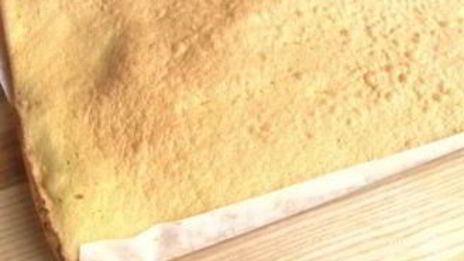 рулет с яблочным повидлом