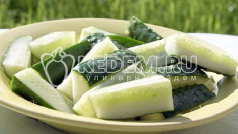 быстрые малосольные огурцы в пакете