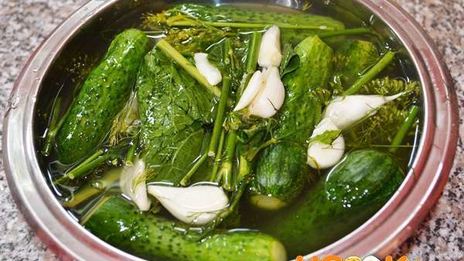 малосольные хрустящие огурчики