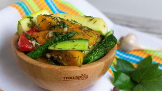 Малосольные овощи в пакете