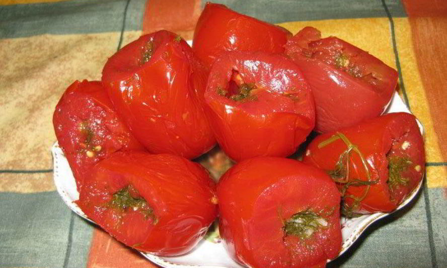 Рецепт малосольные помидоры, фаршированные укропом и чесноком