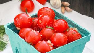 Малосольные помидоры в пакете