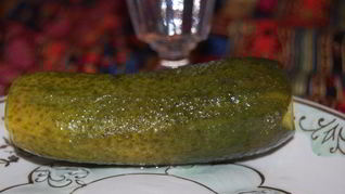 Огурцы малосольные фирменные