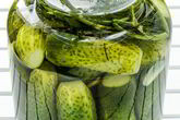 Острые малосольные огурцы