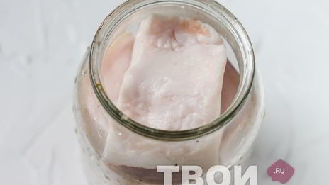 сало в банке