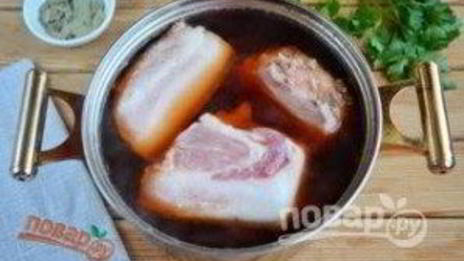 сало в луковой шелухе