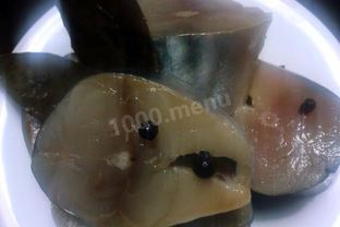 Соленая скумбрия пряного посола с душистым перцем