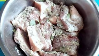 Соленое сало с чесноком