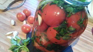 Соленые помидоры зимой