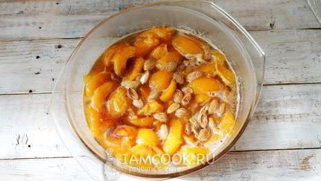 абрикосовое варенье с ядрышками