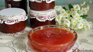 Конфитюр из персиков, нектаринов, абрикосов с клубникой в мультиварке