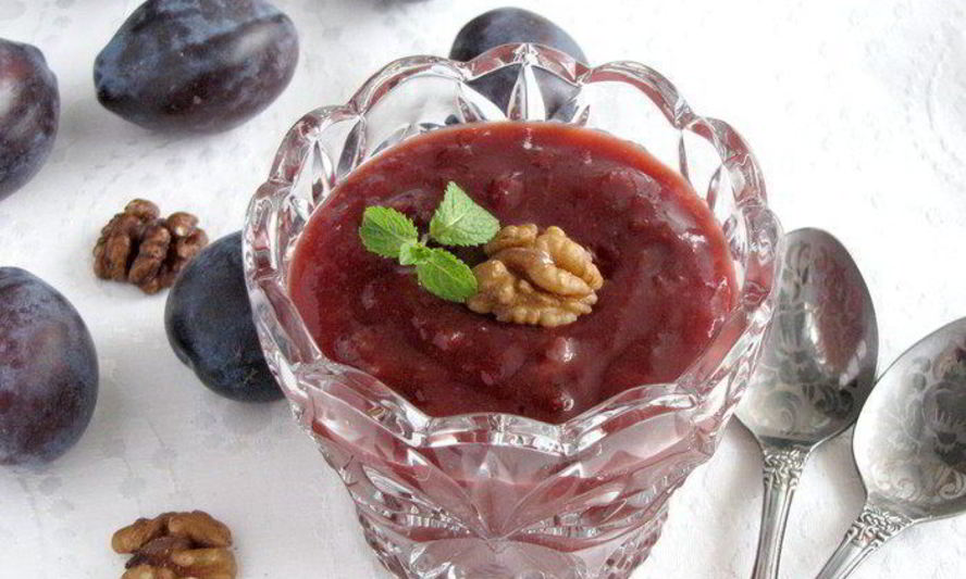 Рецепт сливовое варенье с бананами и орехами