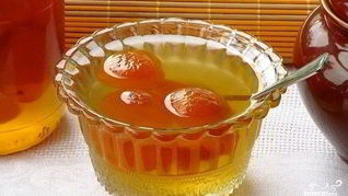 Варенье из абрикосов с косточками