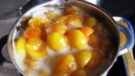 варенье из абрикосов с косточками