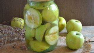 Закатка яблок на зиму