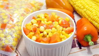 Заморозка овощей на зиму для гарнира с кукурузой