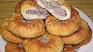 Простые беляши с мясом на дрожжах