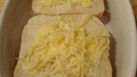 бгорячие бутерброды с ветчиной крок-месье