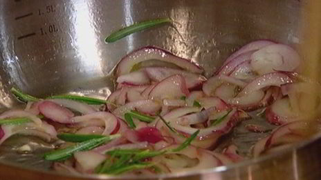 брускетта с красной фасолью и сладким перцем