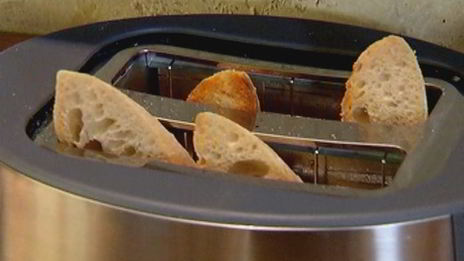 брускетта с красной фасолью и сладким перцем