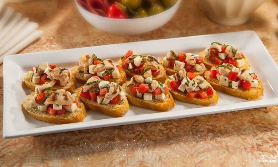 Рецепт брускетта с курицей