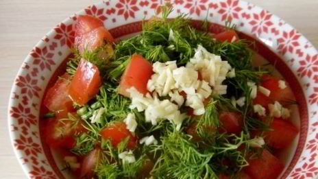 брускетта с помидорами и сыром