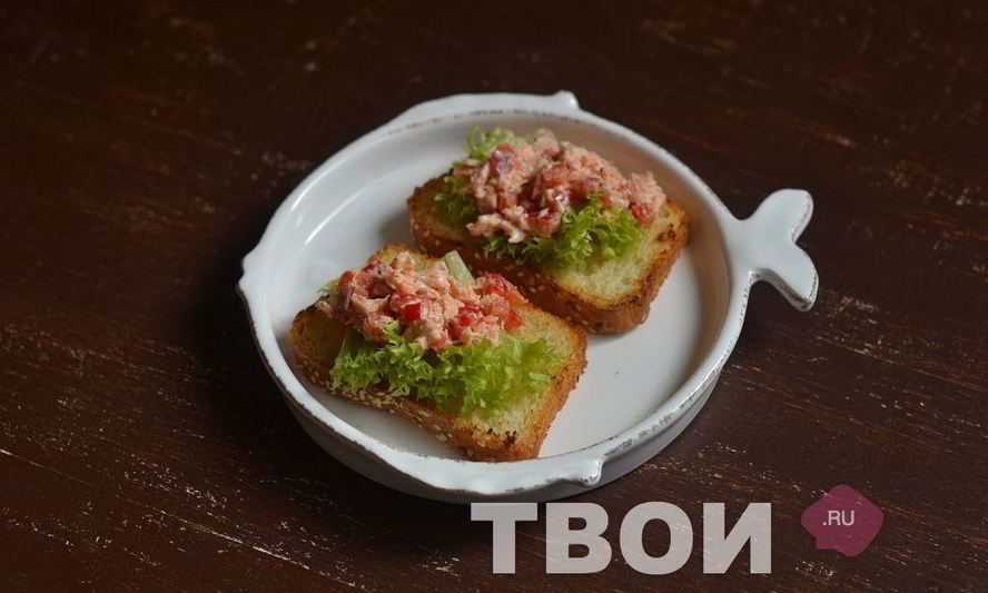 Рецепт брускетта с рыбным салатом